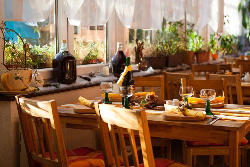 Kraeuterbaude Hotel Saupsdorf Eksteriør billede